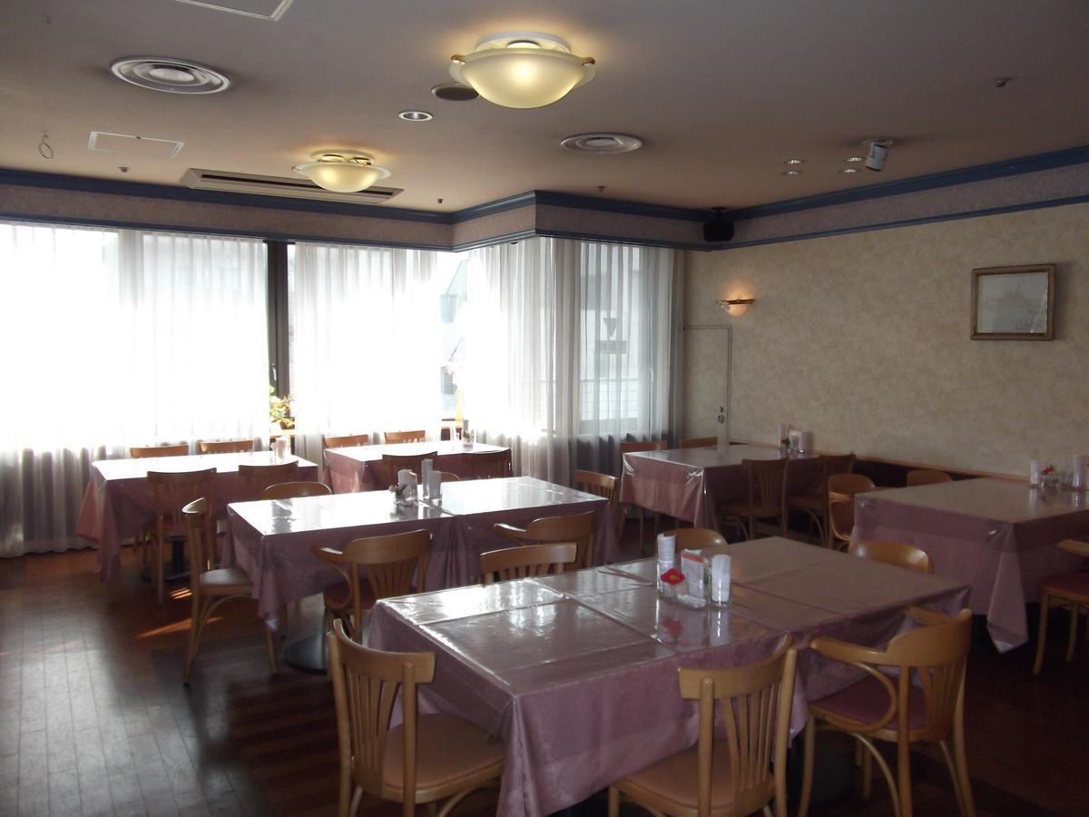 Ichikawa Grand Hotel Exteriör bild