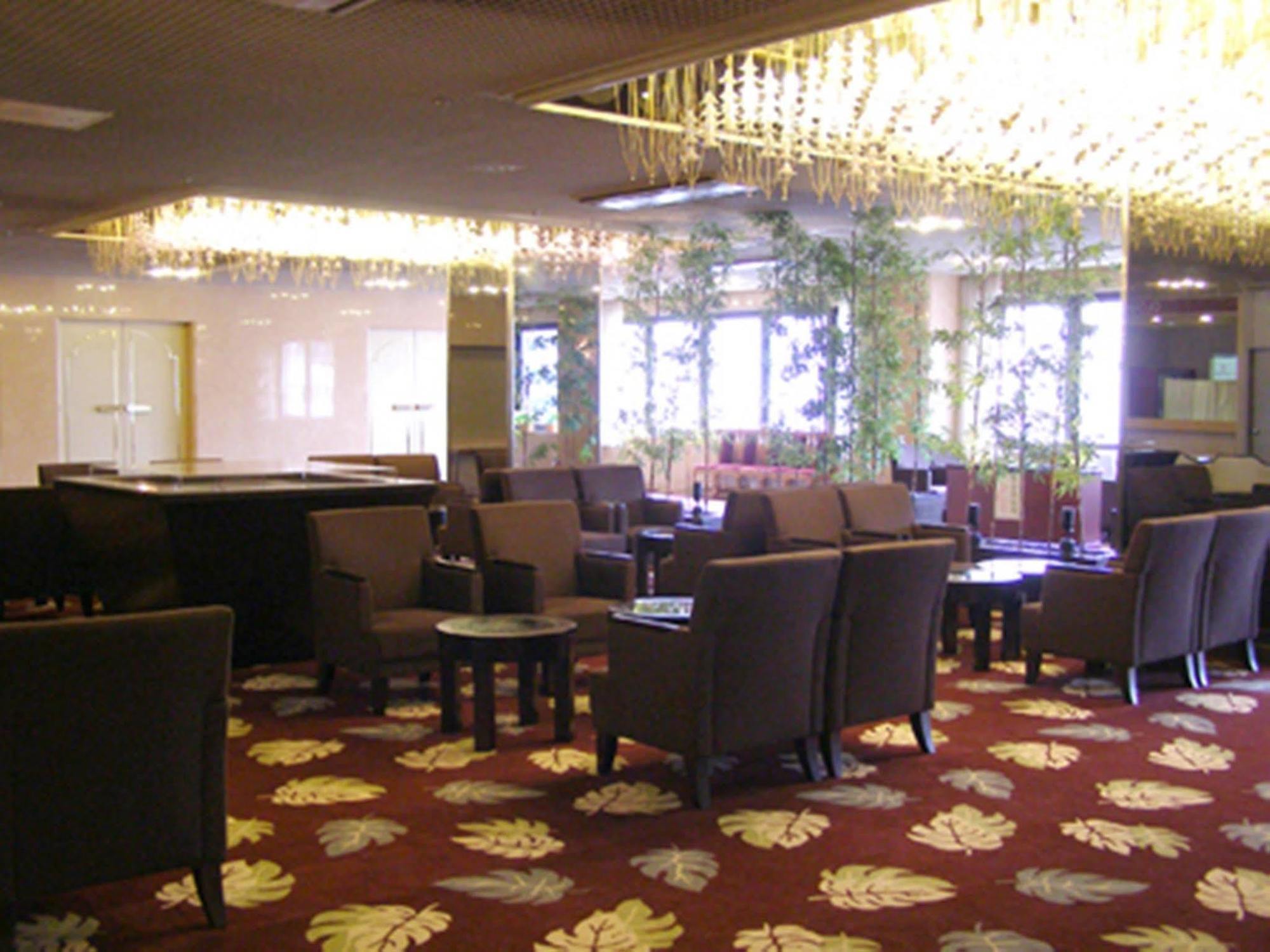 Ichikawa Grand Hotel Exteriör bild