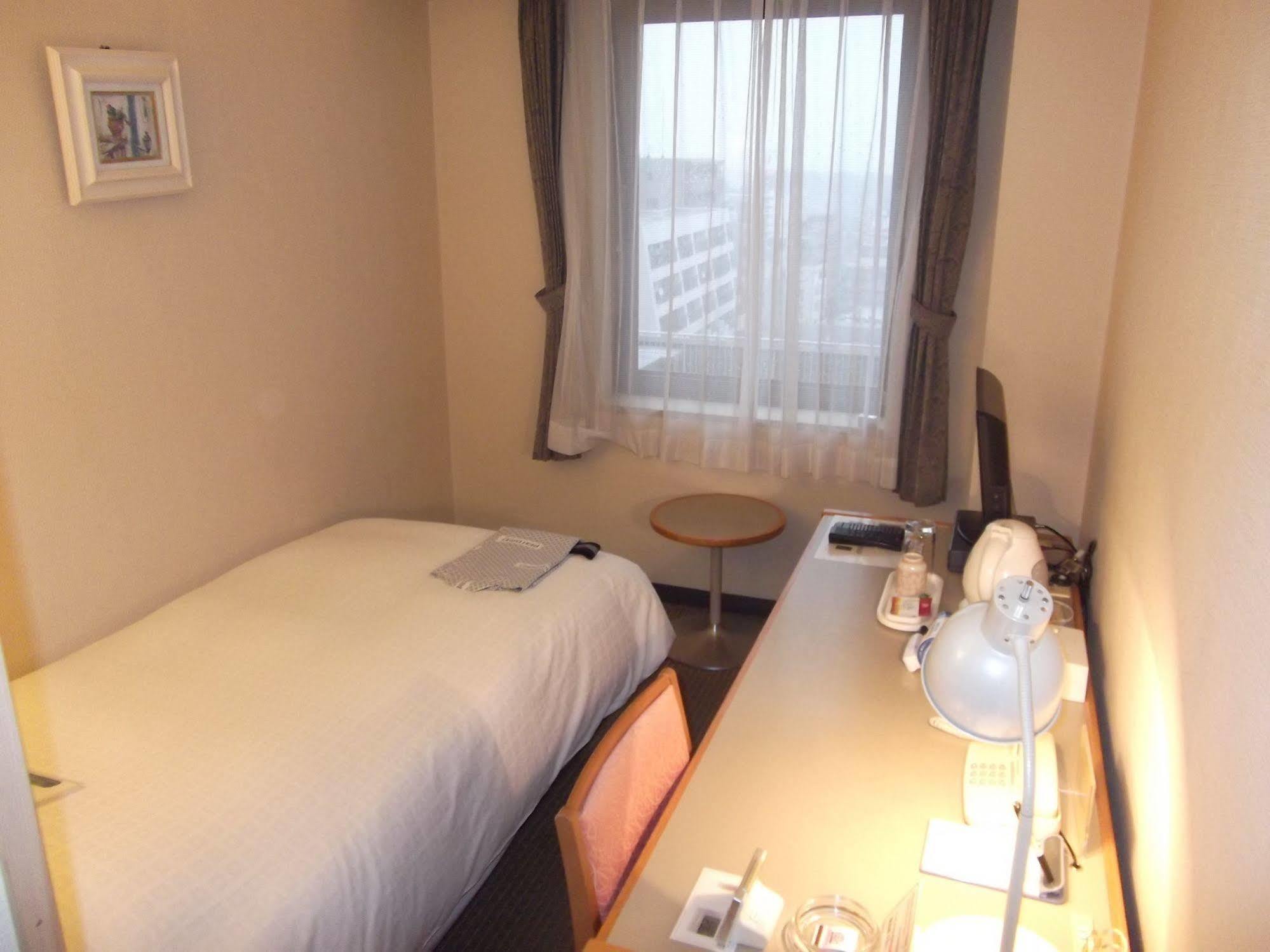 Ichikawa Grand Hotel Exteriör bild
