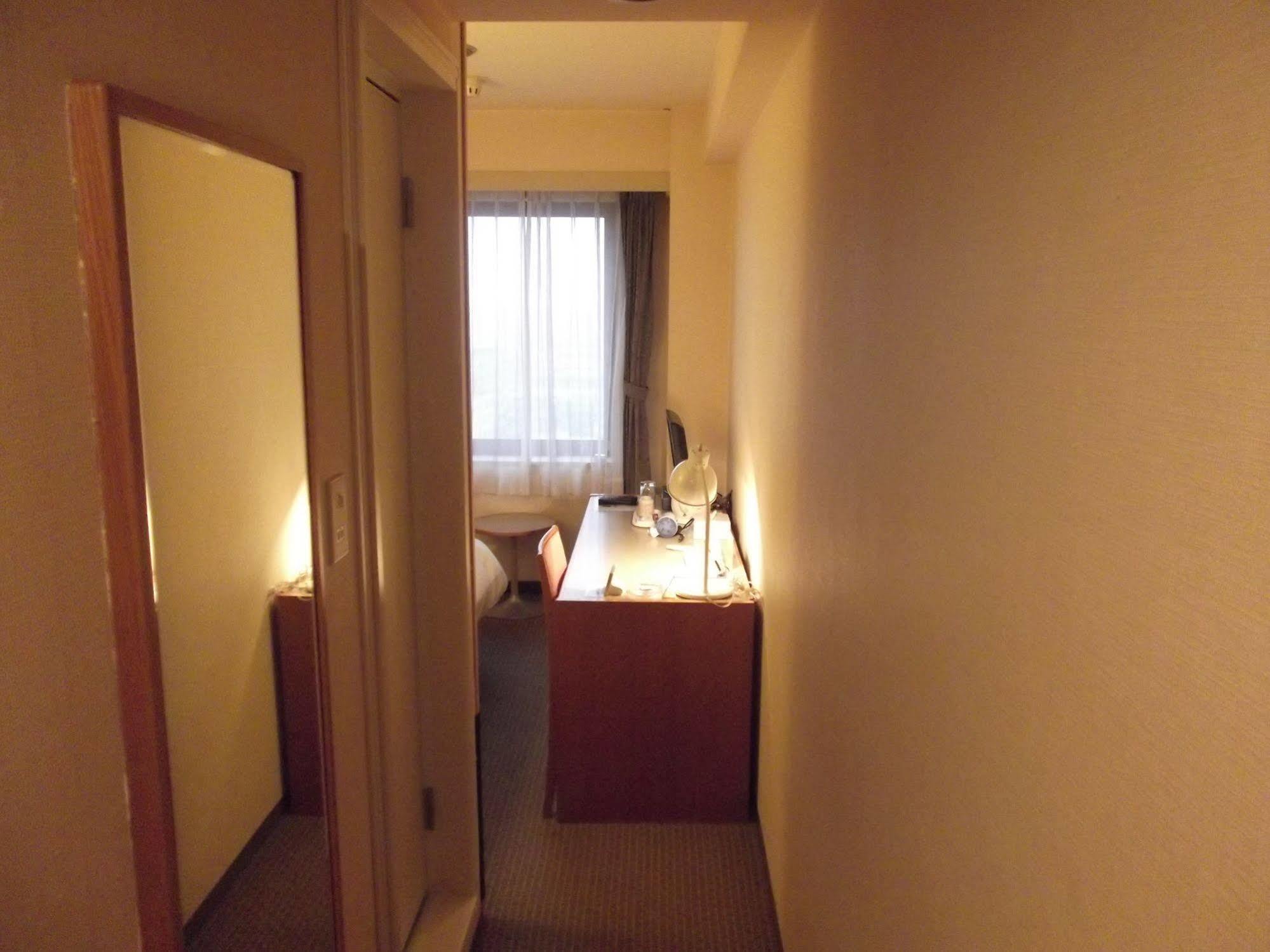 Ichikawa Grand Hotel Exteriör bild